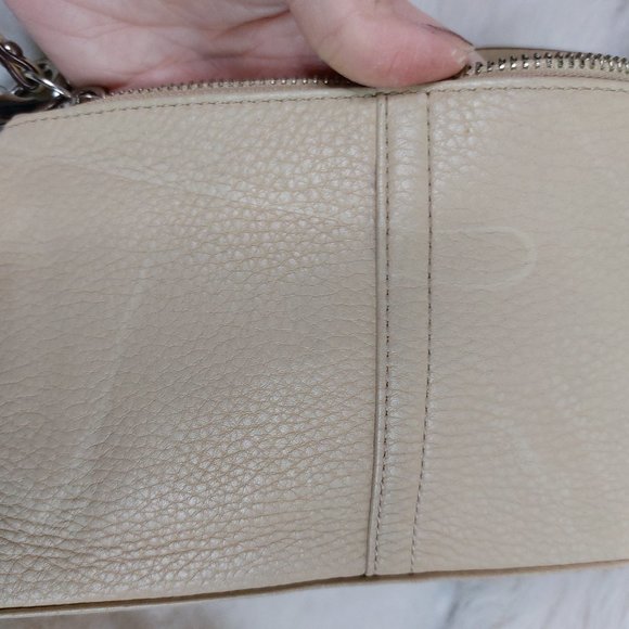 Coach Women's Cream Leather Mini Bag/Wristlet - Picture 3 of 12